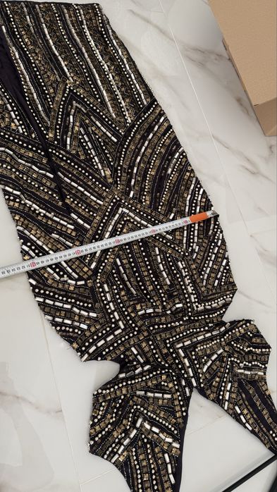 Rochie ASOS Luxe cu aplicații și decupaje – 44