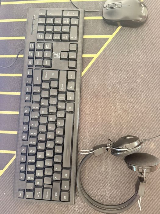 Продам игровой ПК в все компоненты новые почти .