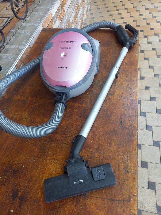 Пылесос для дома