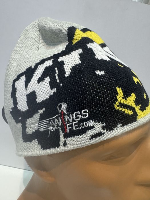 Мъжка зимна шапка KINI RED BULL