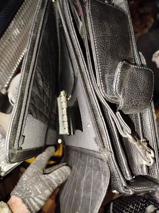 Продается дипломат.