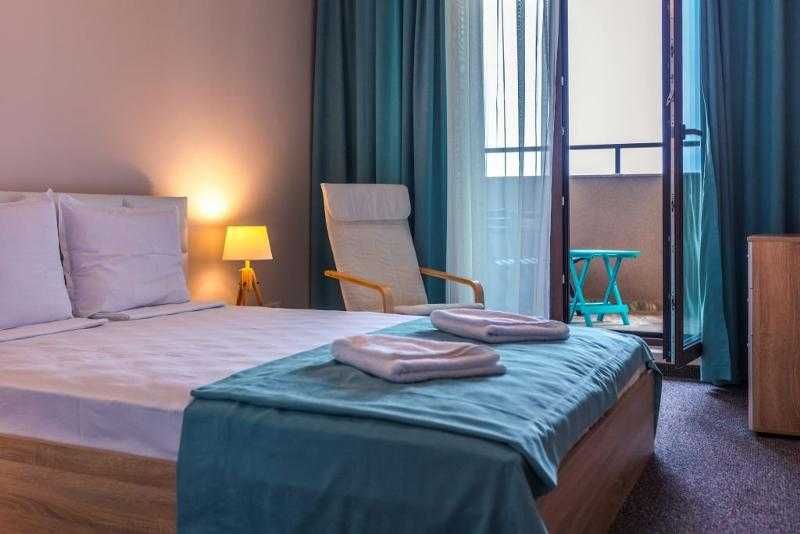 Дава се под наем Двустаен апартамент в Бургас, Зорница - 74 кв.м за 100 € - Снимка #13