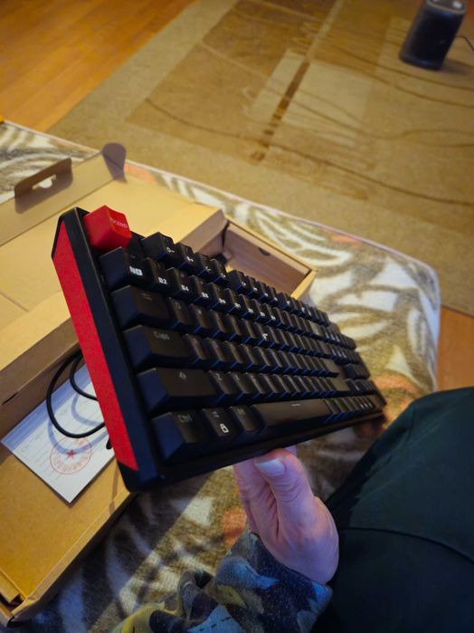 Механична клавиатура Hexgears GK705, hot swappable, cherry red