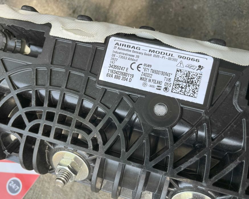 VW Taigo - plansa de bord - set centuri de siguranta - kit airbag