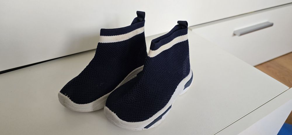 Обувки за момче различни номера