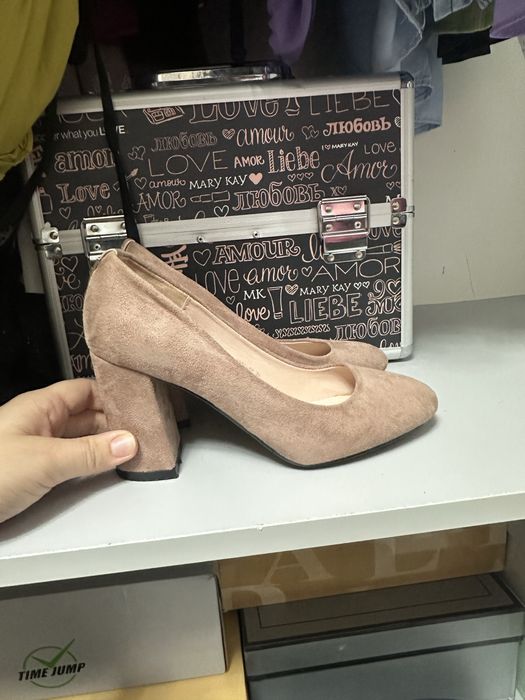 Продам новые туфли