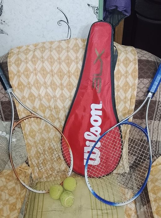 Комплект для большого тенниса Wilson: 2 ракетки + мячи