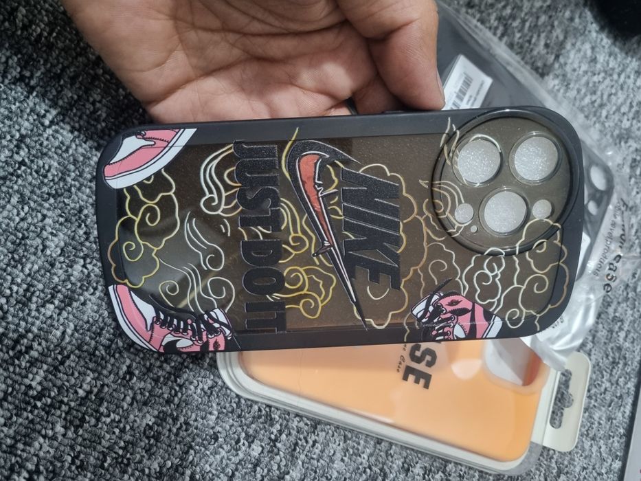 Чехлы новые для iphone