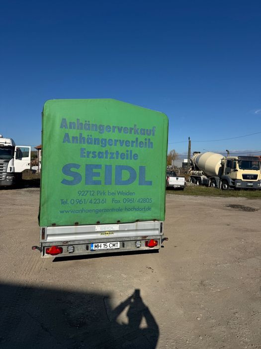 Remorca HUMBAUR 3000 kg