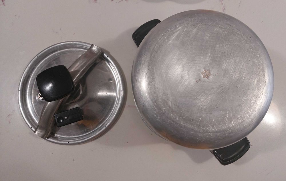 Скороварка 6 литров. Советская