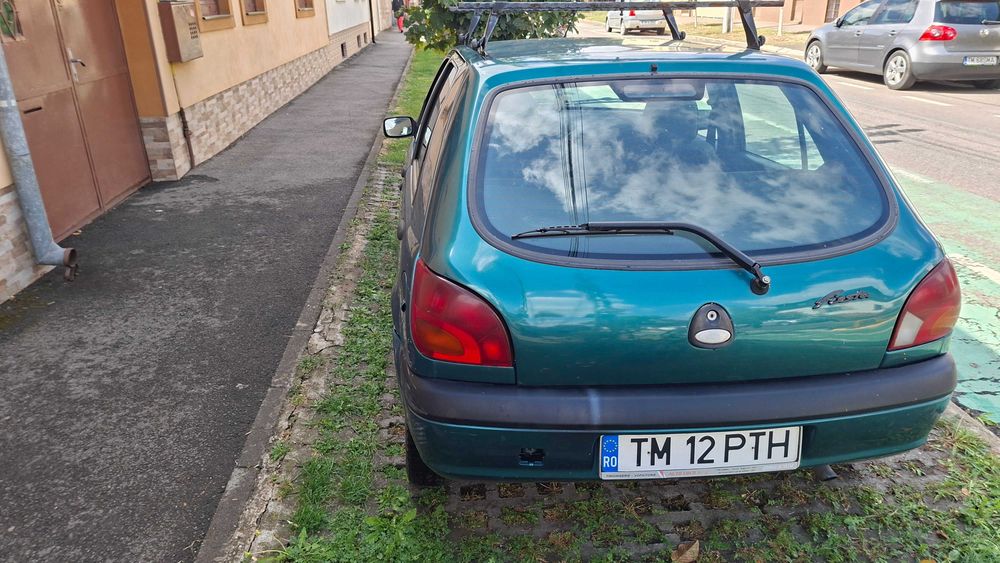 FORD Fiesta 2000 — imagine 4