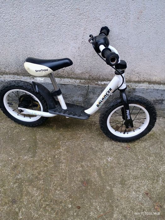 Bicicleta fara pedale copii 3-6 ani