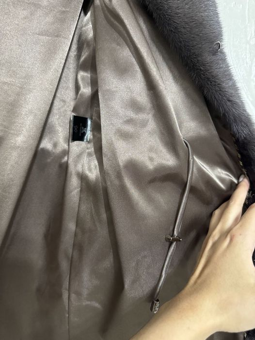 Продам норковую шубу(Канада)