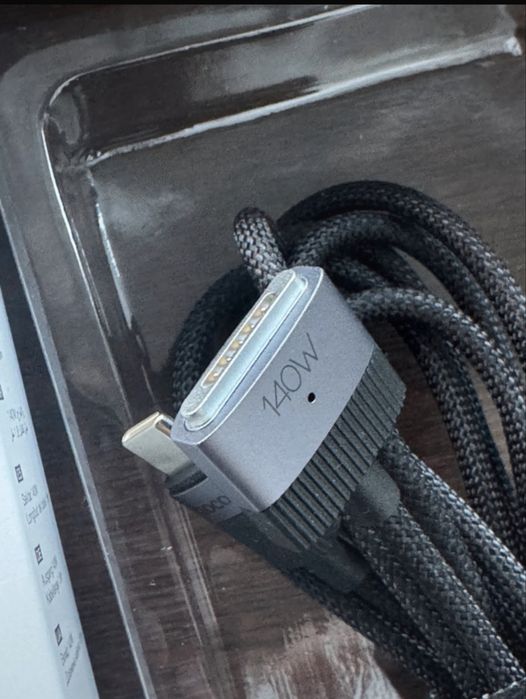 Cablu alimentare Apple MacBook USB-C cu Magsafe 3, 1.8M 140W