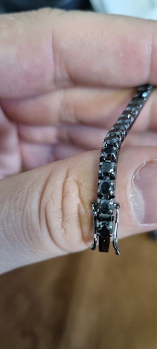 Brățară din aur negru cu diamante negre