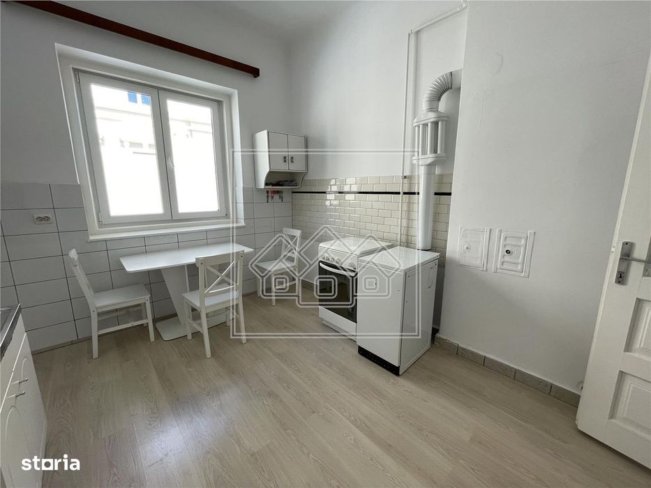 Apartament la vila, 4 camere, 156.5 mp | Garaj | Zona Centrala Sibiu — fotografia 3
