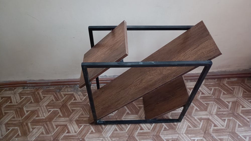 Полка настенная из металла