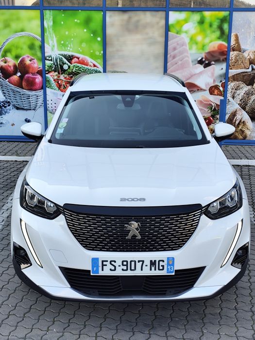 PEUGEOT 2008 ALLURE/ an 2020/1.5 diesel/ Virtual cockpit 3D
