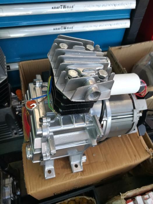 Глава за компресор - 25/50/100/200/300/500 литра