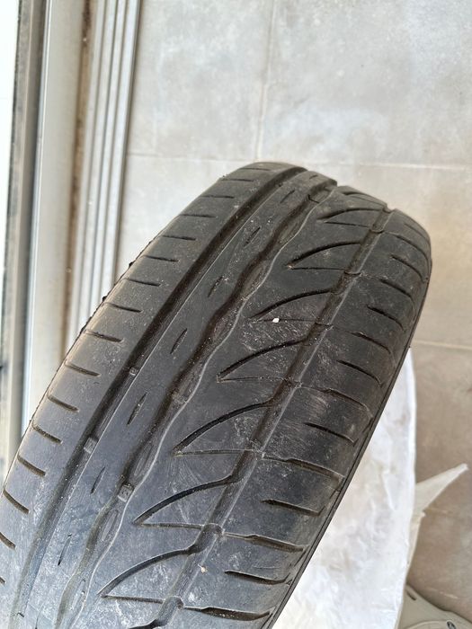 Vând set anvelope de vară Potenza 205/55 R16