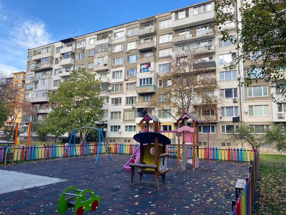 Ремонтиран двустаен апартамент на ул. Цар Симеон