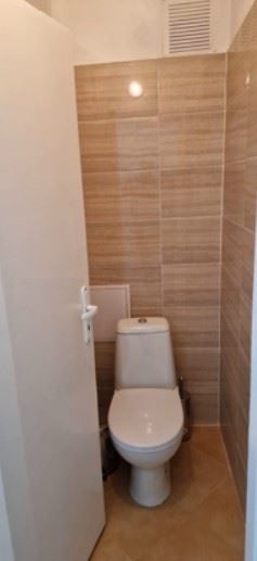 Дава се под наем Тристаен апартамент в София, Гоце Делчев - 85 кв.м за 597.21 € - Снимка #7