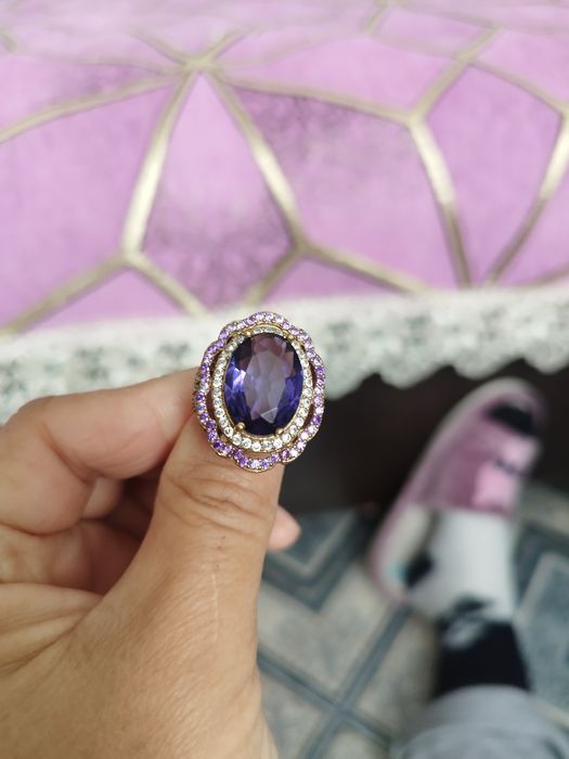 Продаю серебряное кольцо