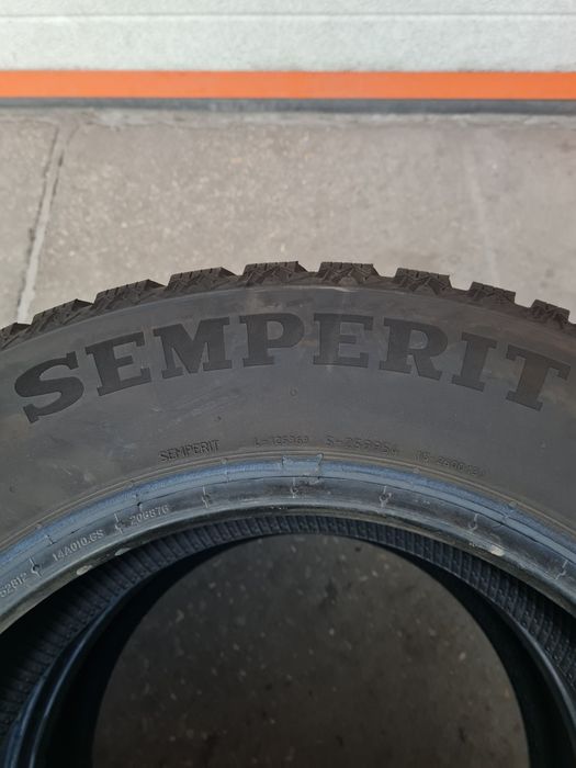 Зимни гуми 2 броя SEMPERIT SpeedGrip5 195 65 R15 дот 4024