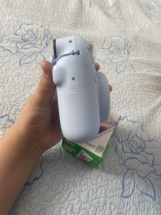 Instax 12 mini в отличном состоянии