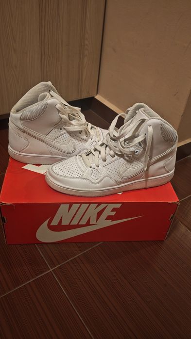 Кецове Nike Air Force 42 номер