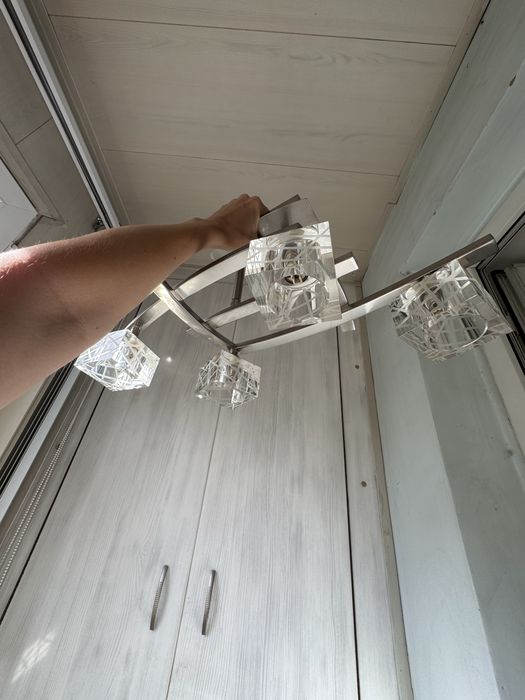 Люстра 4-рожковая