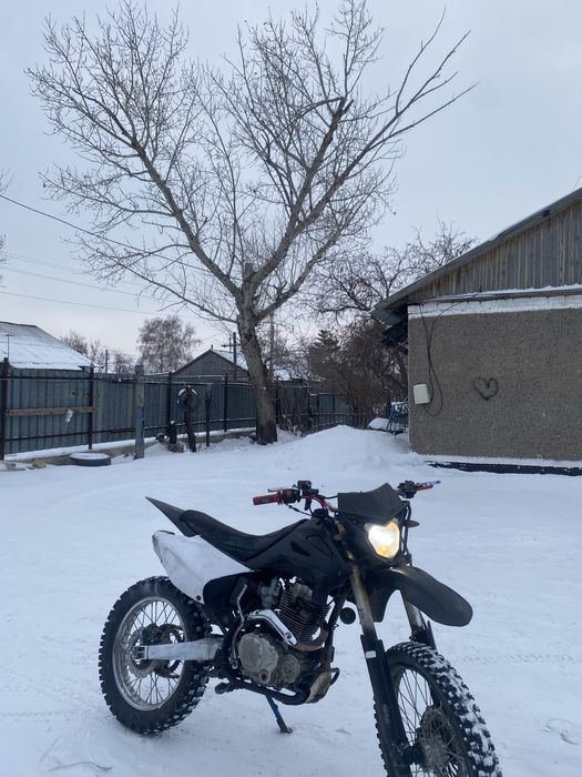 Продаю эндуро 250кубов