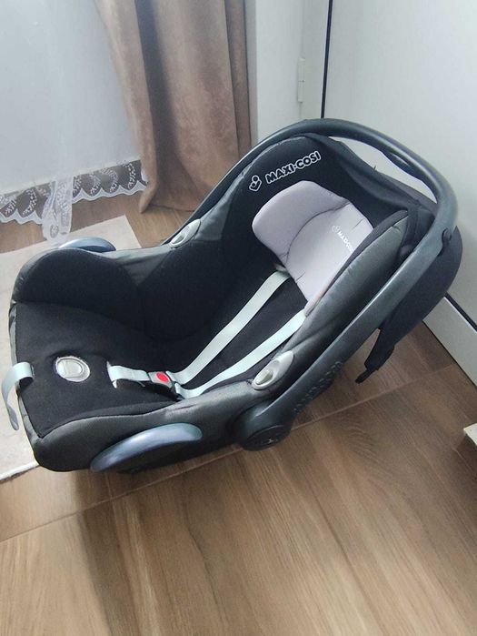 Кош за кола за новородено