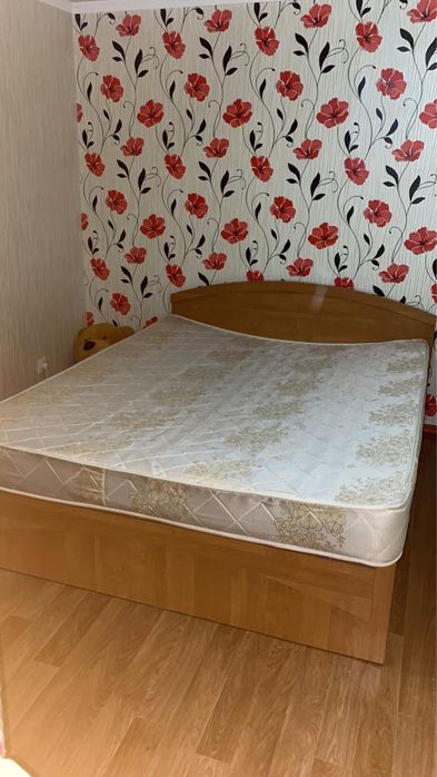 Кровать двуспальная