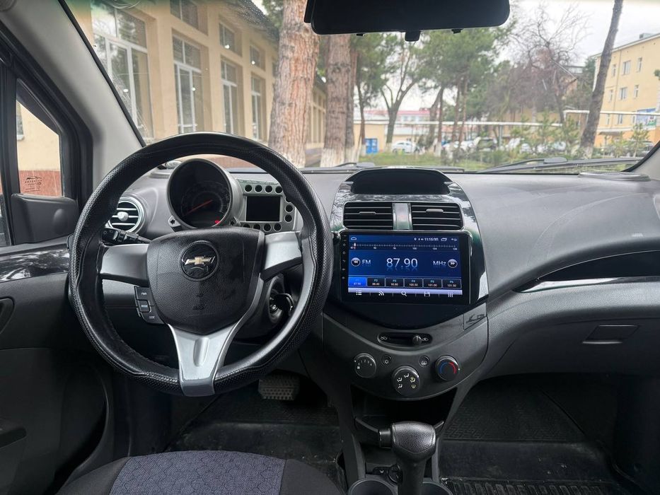 Спарк 15 ат сотилади