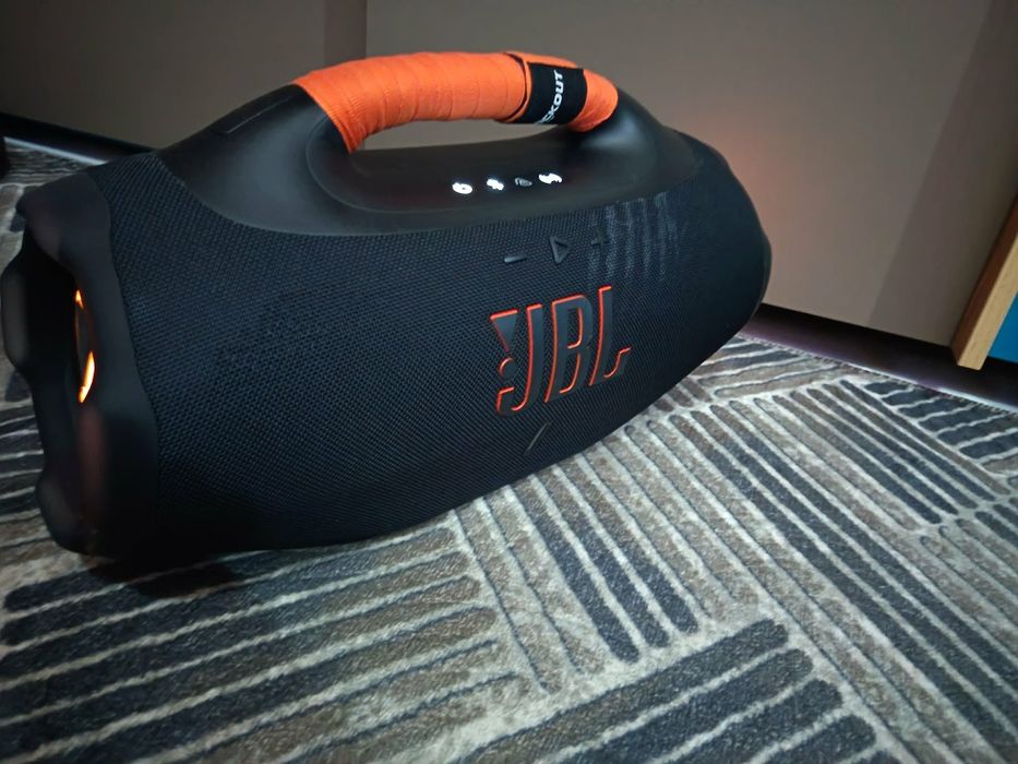 Jbl boombox 4 de vanzare..