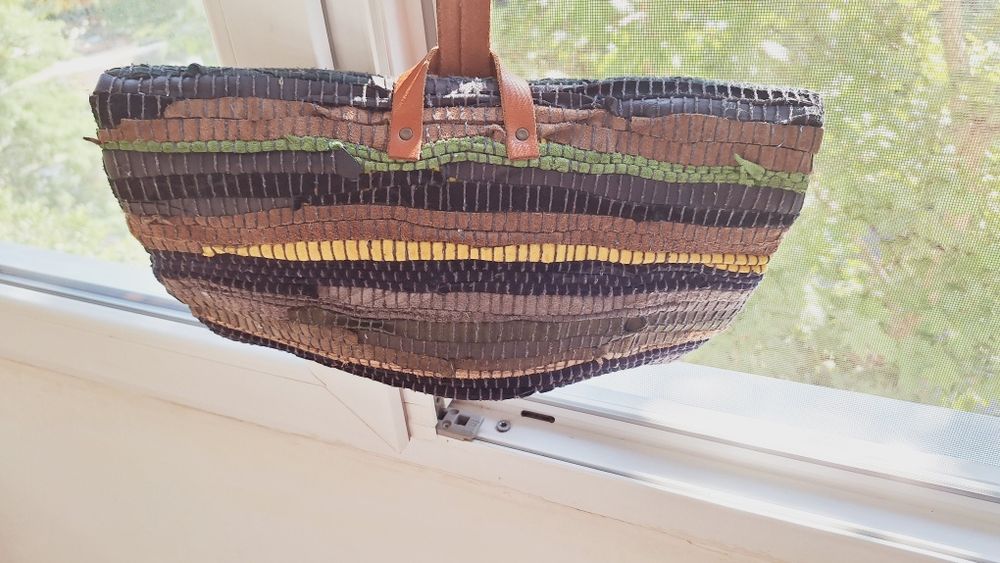 Клъч от кожа уникален