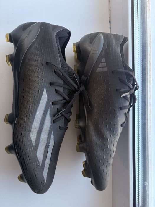 Продам бутсы Адидас Х