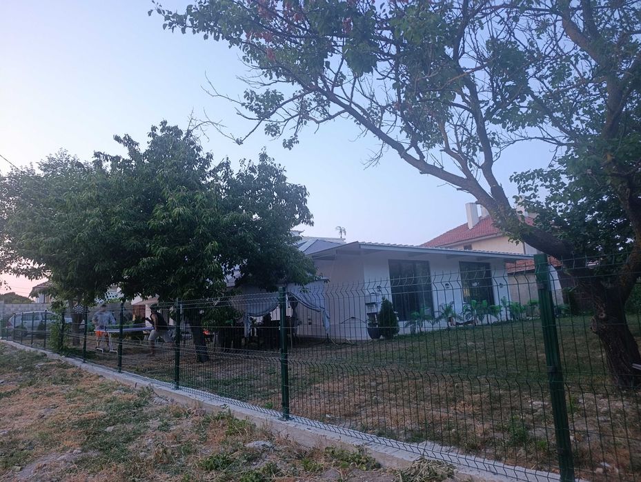 Продава се Къща в Варна, Център - 350 кв.м за 1200 €/кв.м - Снимка #1