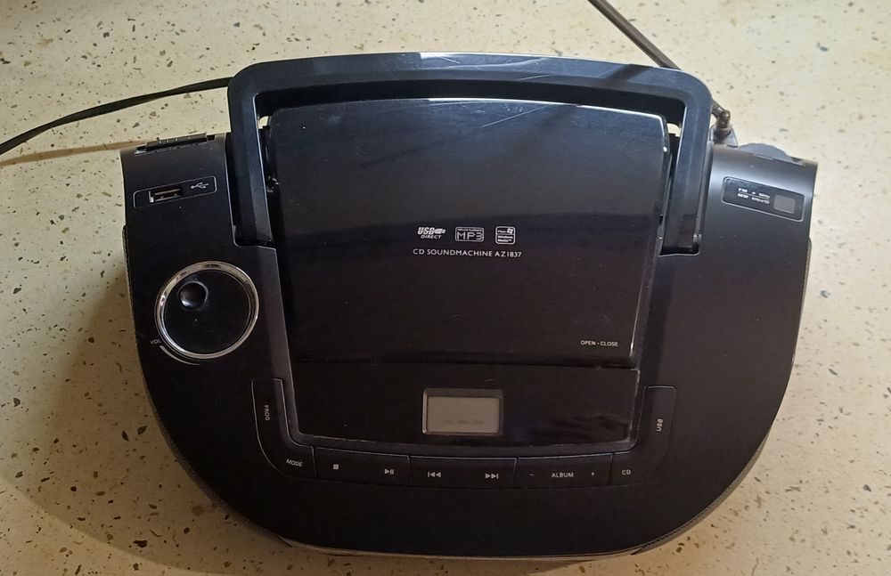 Магнитофон Philips MP3, USB, радио
