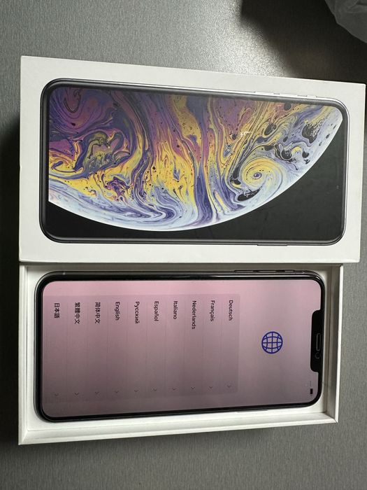 Продавам Iphone XS max 64GB