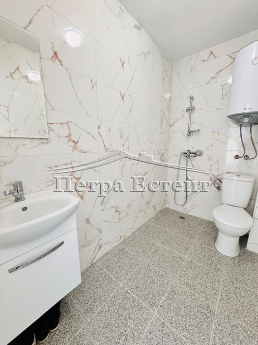 Продава се Двустаен апартамент в Варна, м-т Пчелина - 75 кв.м за 1187 €/кв.м - Снимка #3