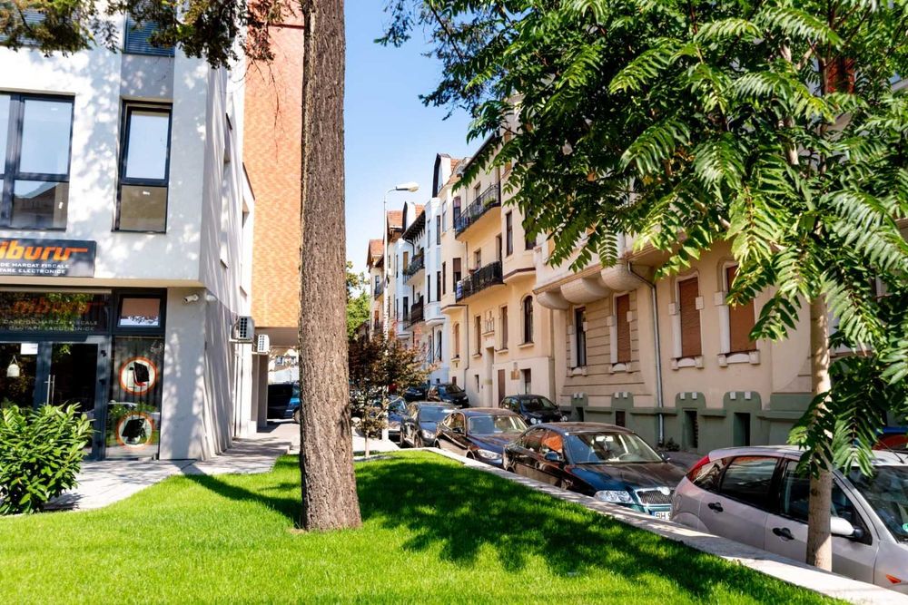 Proprietar vand ap 5 camere