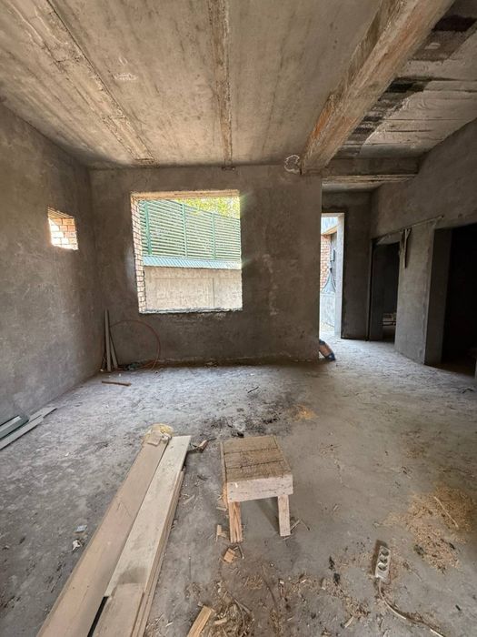 Срочно!! Мать и Дитя Продается Евро дом (Коробка) 4 соток