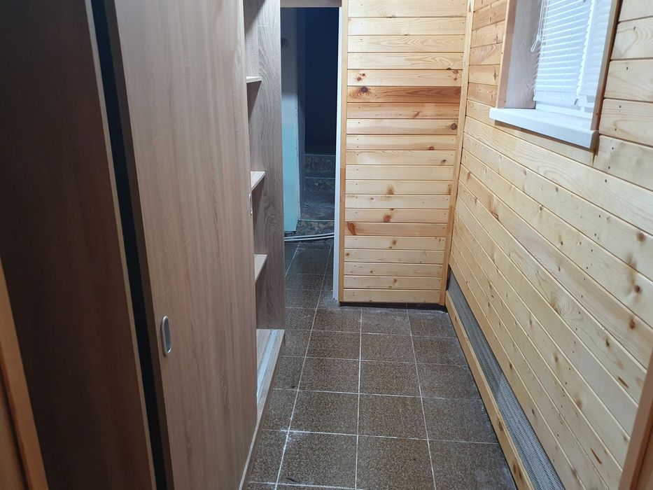 Къща,тухла на 2 ет.,гараж,двор 390 кв.м.,2-ра зона