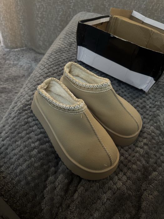 Продам новые угги