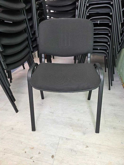 Продам НОВЫЕ офисные стулья.