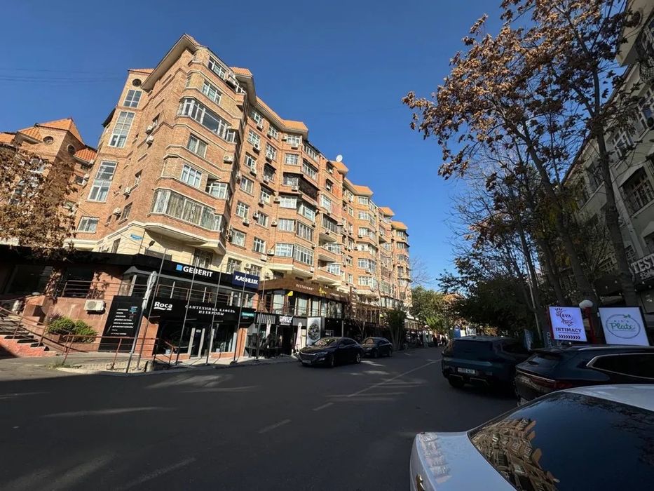 Чехова 1й этаж 140кв Аренда Бон кафе Нежилое