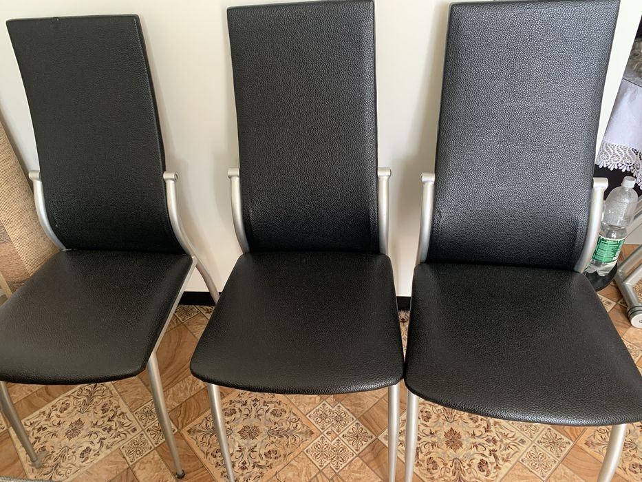 Продам стулья