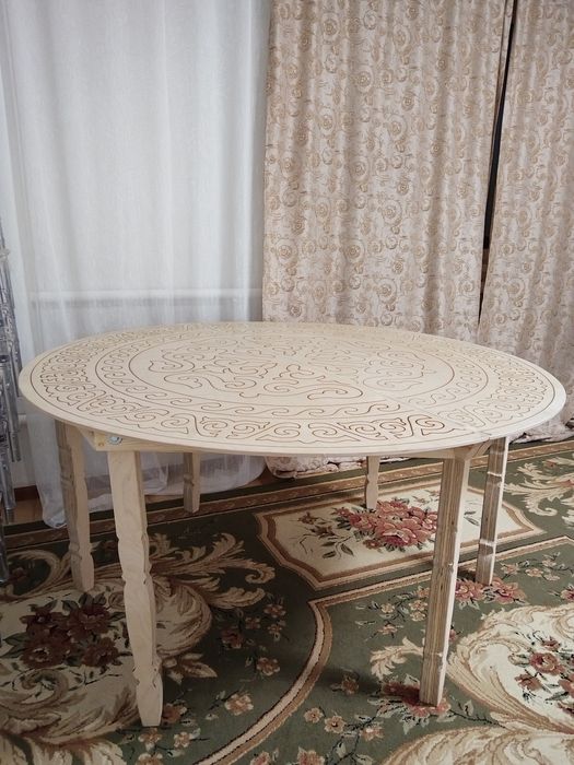 Круглый стол трансформер!